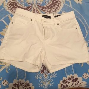 Mid rise Banana Republic shorts